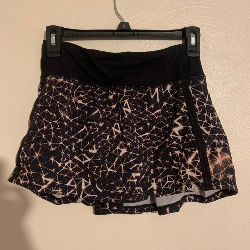 Lululemon pace rival skirt 2 - Picture 3 of 9